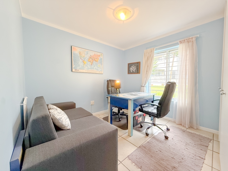 3 Bedroom Property for Sale in Bowtie Western Cape